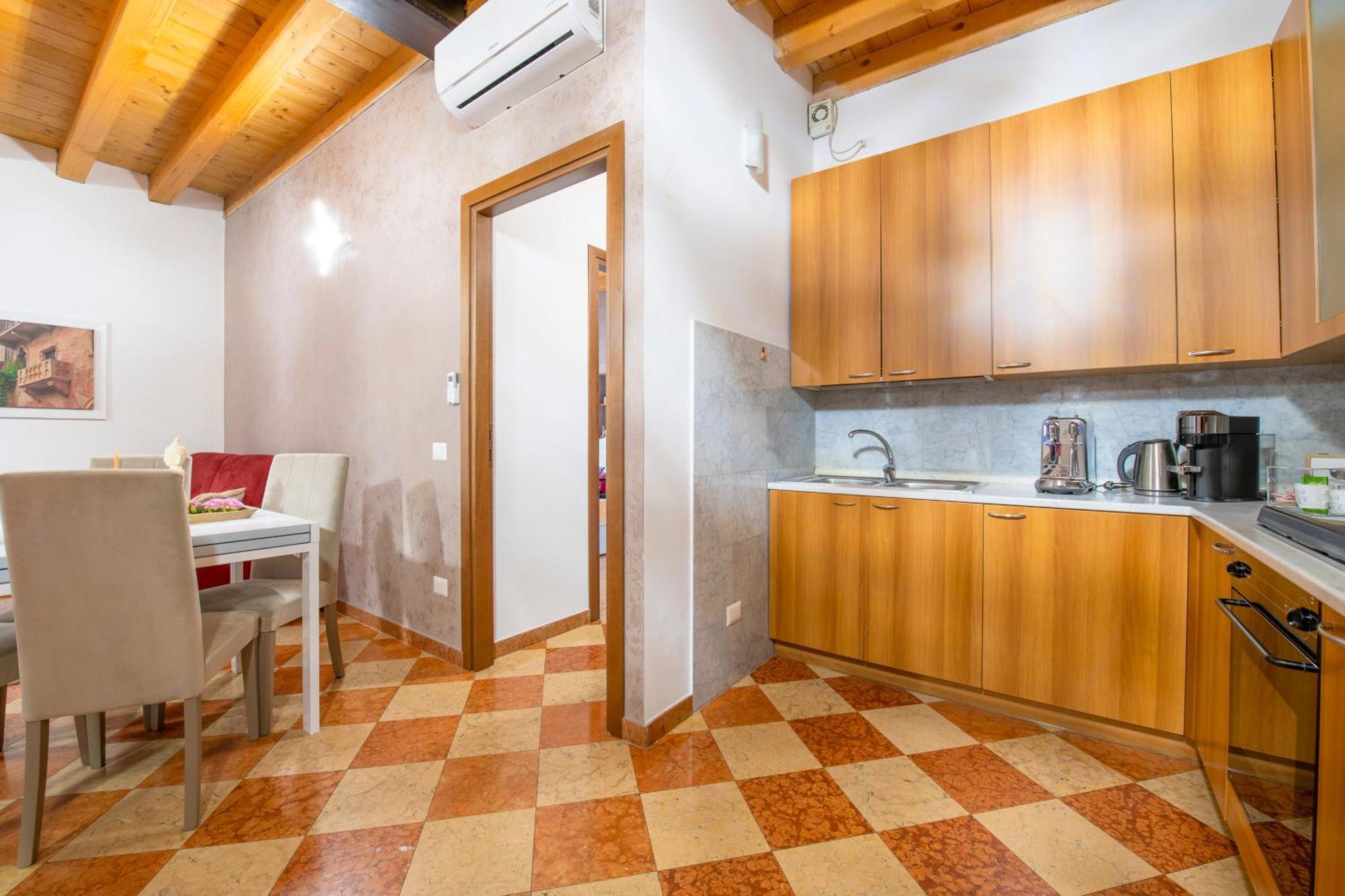 Arena Suite Mazzini Verona Centro Екстериор снимка